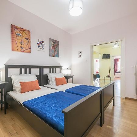 Superb Acropolis View 3Bd Apt In Historical Center Aten Exteriör bild