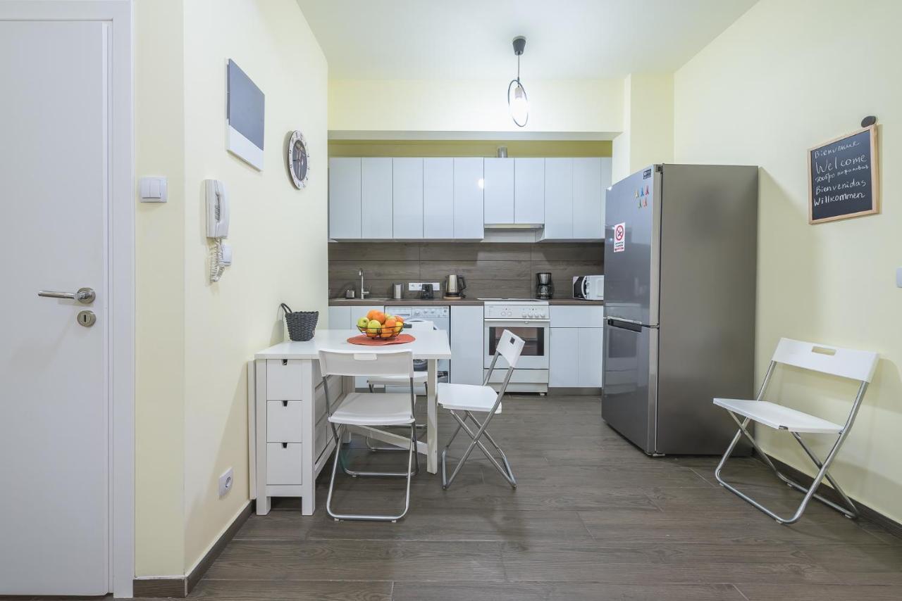 Superb Acropolis View 3Bd Apt In Historical Center Aten Exteriör bild